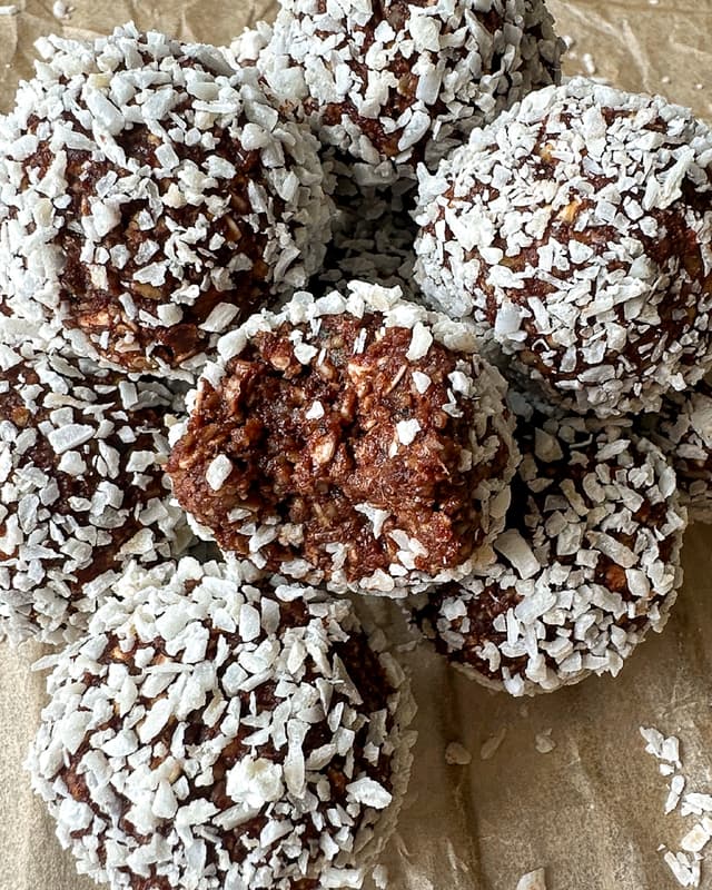 Chocolate Coconut Cashew Bliss Balls