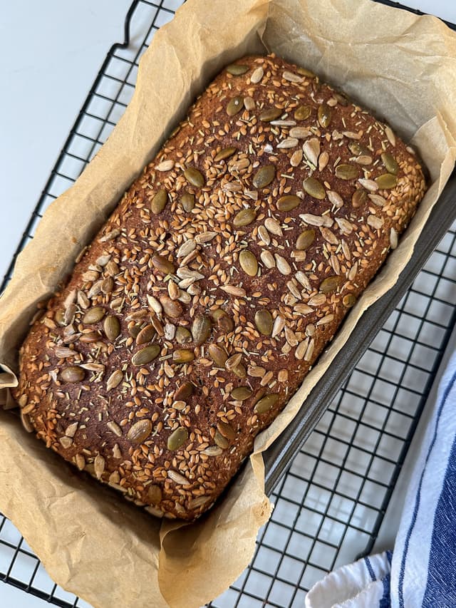 Sandwich-Style Zucchini Spelt Bread