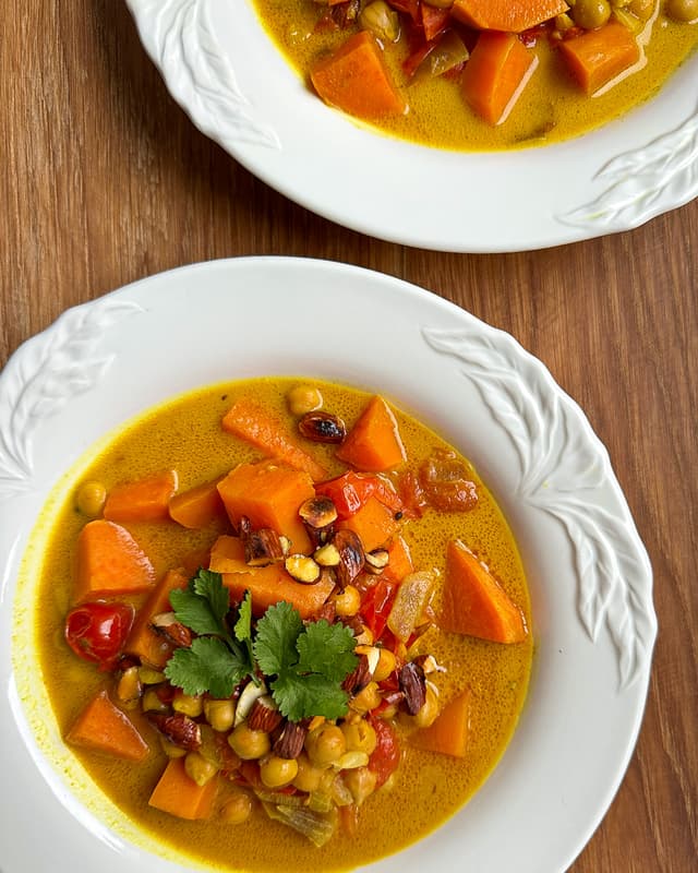 One-Pot Sweet Potato & Chickpea Coconut Curry